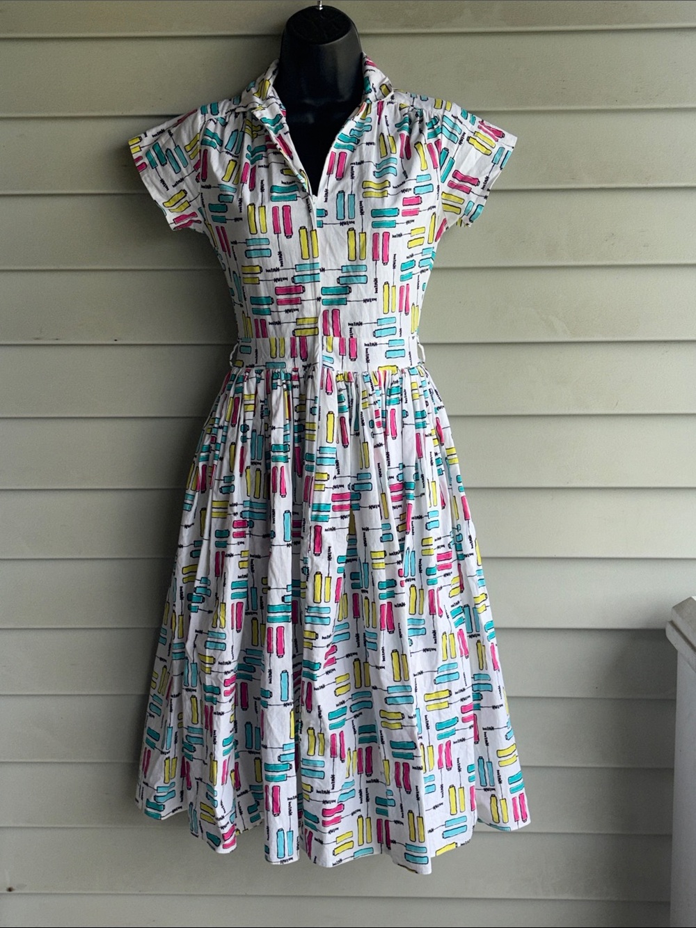 Bernie Dexter Retro White Fit-and-Flare Mascara Dress. Size XS